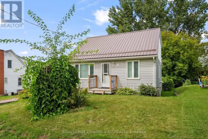 403 ALFRED STREET, Pembroke
