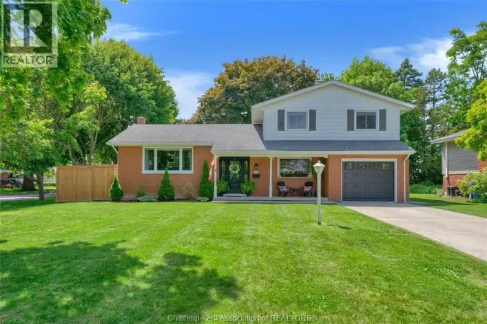403 Dora DRIVE, Wallaceburg