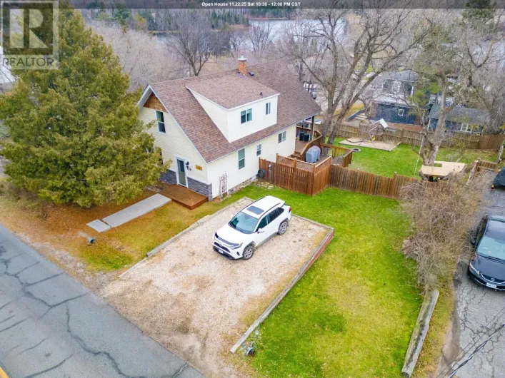 403 May Avenue, Keewatin