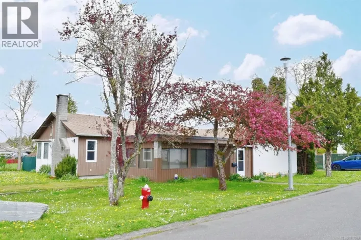 4037 Cumberland Rd, Saanich