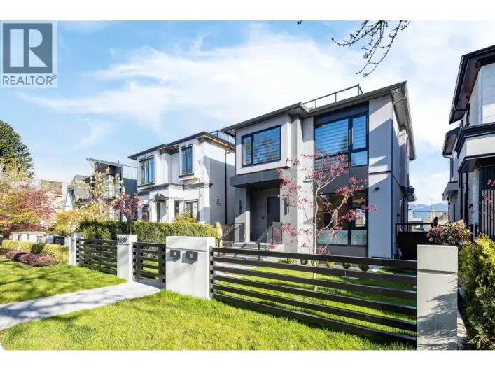 4039 W 11TH AVENUE, Vancouver