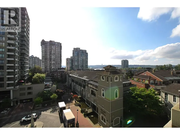 404 10 RENAISSANCE SQUARE, New Westminster