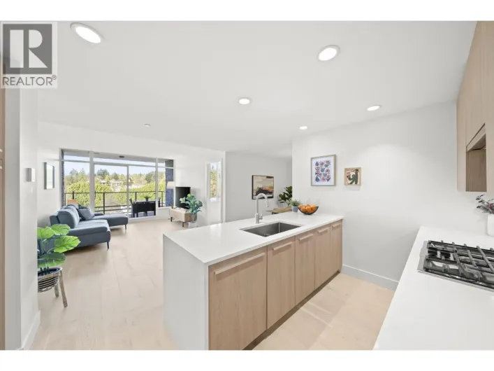 404 1210 E 27TH STREET, North Vancouver