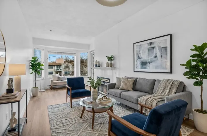 404 12110 80TH AVENUE, Surrey