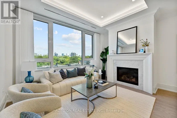 404 - 128 HAZELTON AVENUE, Toronto