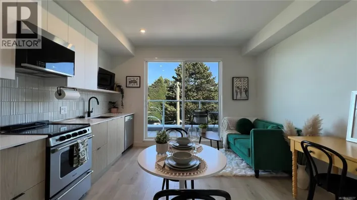 404 1301 Hillside Ave, Victoria