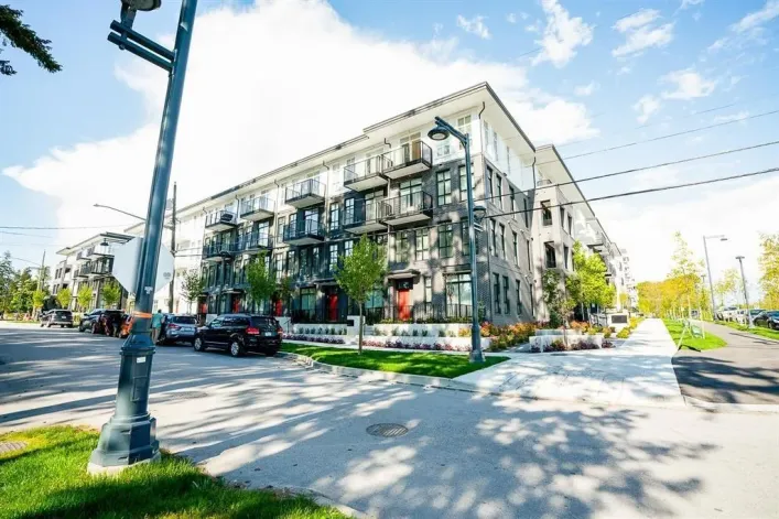 404 13929 105 BOULEVARD, Surrey