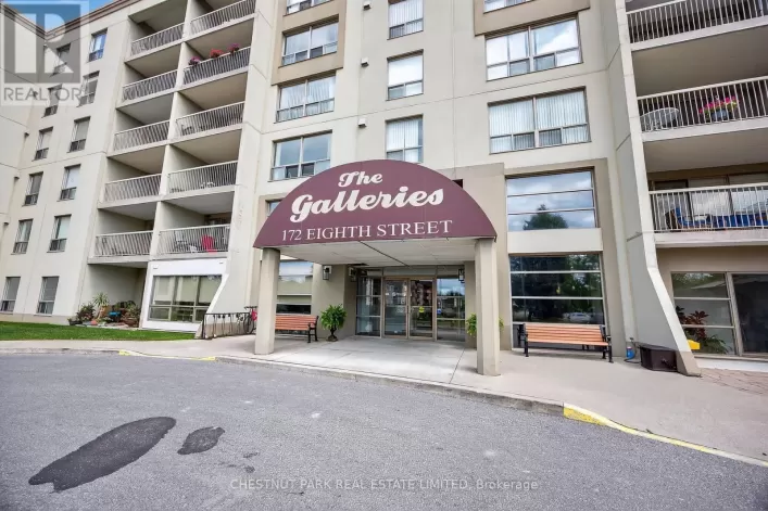 404 - 172 EIGHTH STREET, Collingwood