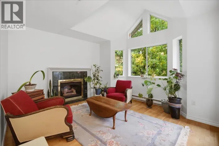 404 1723 FRANCES STREET, Vancouver