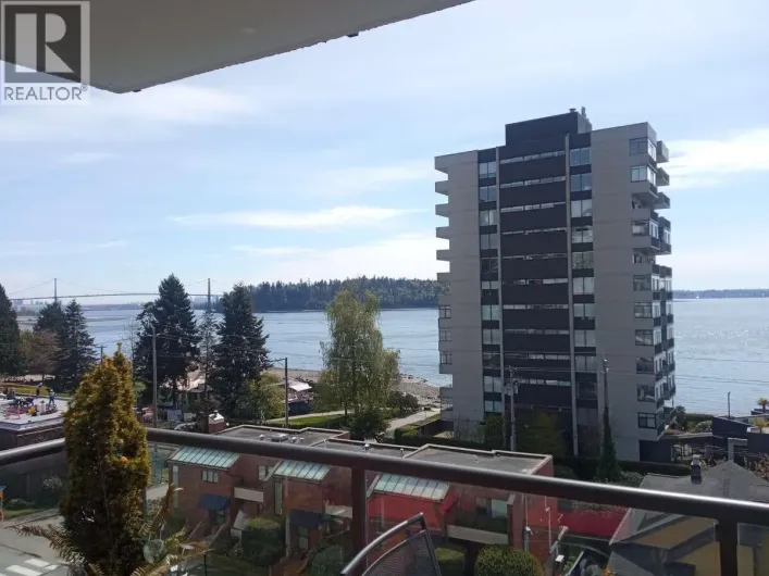 404 1845 BELLEVUE AVENUE, West Vancouver