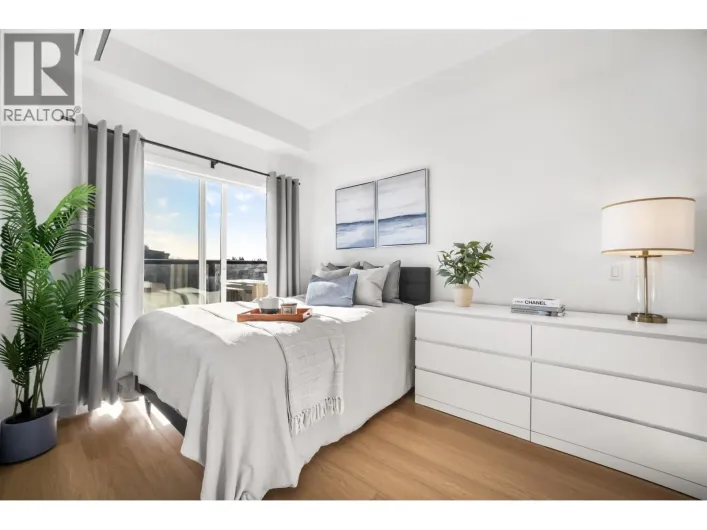 404 2331 KELLY AVENUE, Port Coquitlam