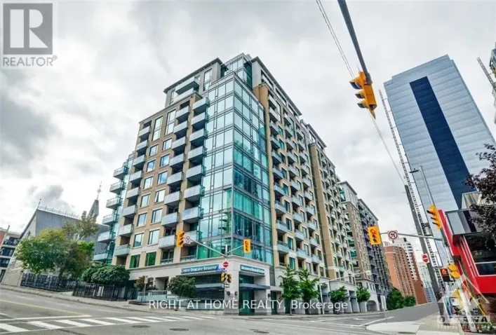 404 - 238 BESSERER STREET, Ottawa