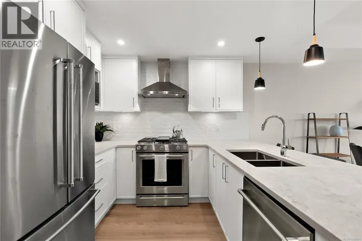 404 2520 Hackett Cres, Central Saanich