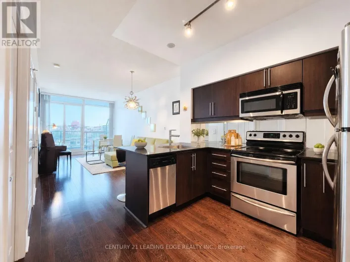 404 - 2885 BAYVIEW AVENUE, Toronto