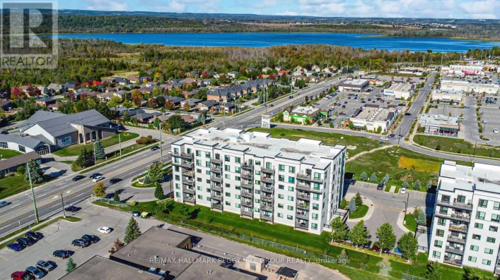 404 - 295 CUNDLES ROAD E, Barrie