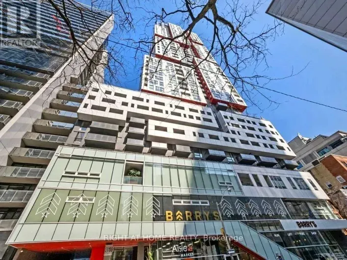 404 - 318 RICHMOND STREET W, Toronto