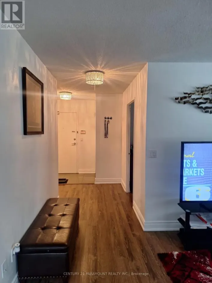 404 - 325 WEBB DRIVE N, Mississauga