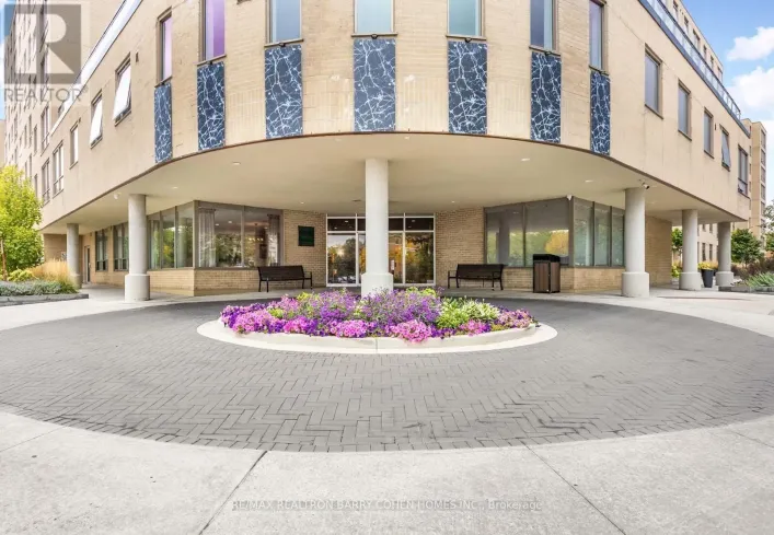 404 - 326 MAJOR MACKENZIE DRIVE E, Richmond Hill
