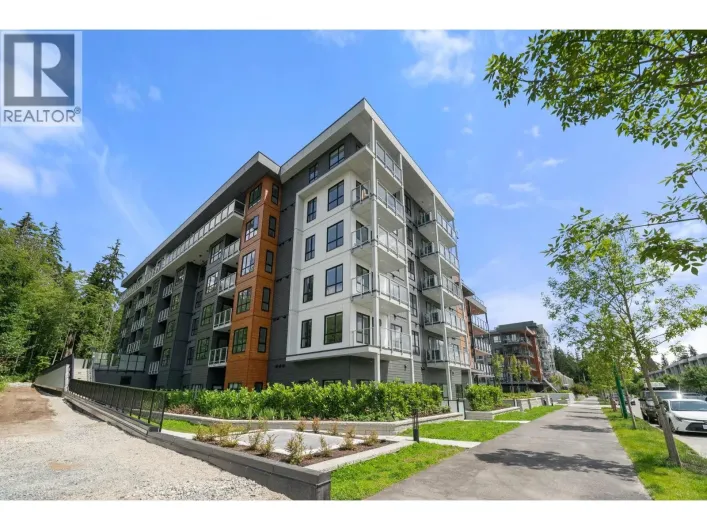 404 3594 MALSUM DRIVE, North Vancouver