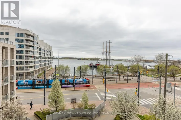 404 - 410 QUEENS QUAY W, Toronto