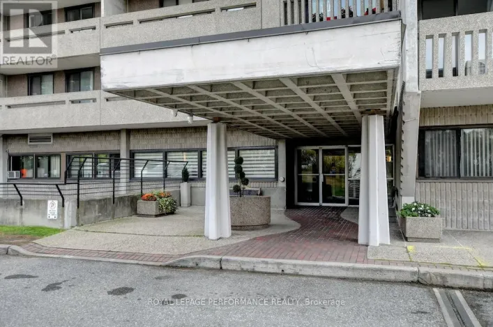 404 - 415 GREENVIEW AVENUE, Ottawa