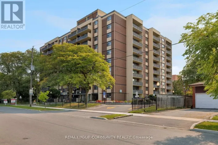 404 - 5 FRITH ROAD, Toronto