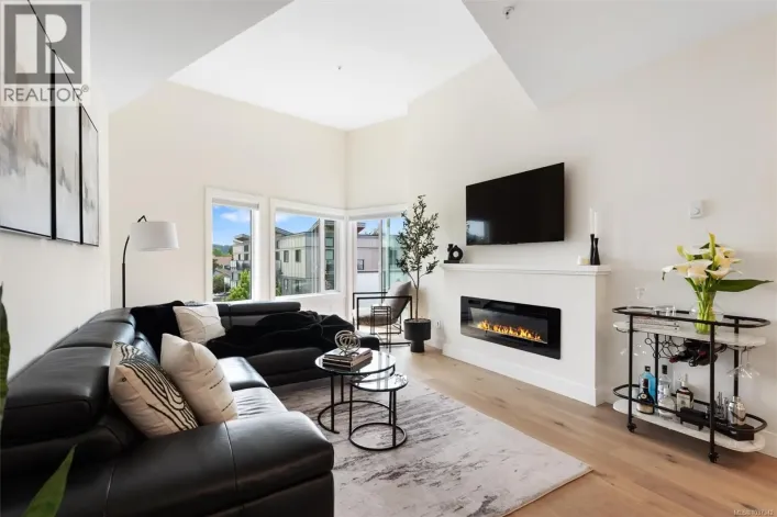 404 7098 Wallace Dr, Central Saanich