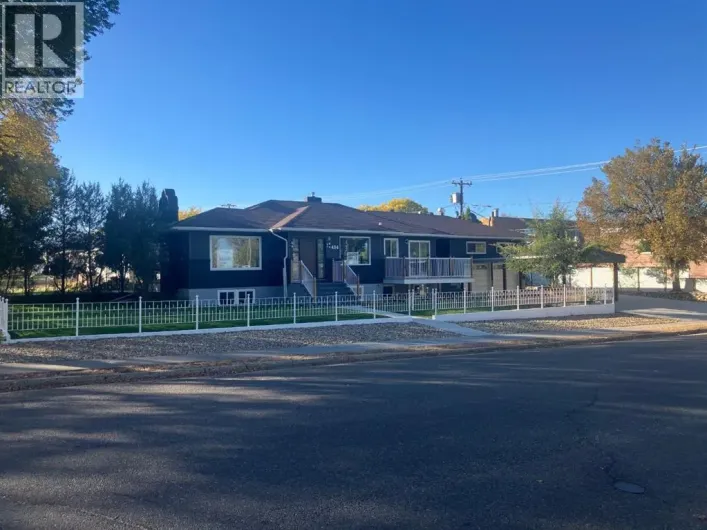 404 8 Street SW, Medicine Hat