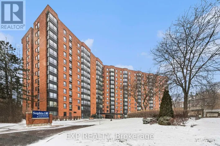 404 - 80 SANDCASTLE DRIVE, Ottawa