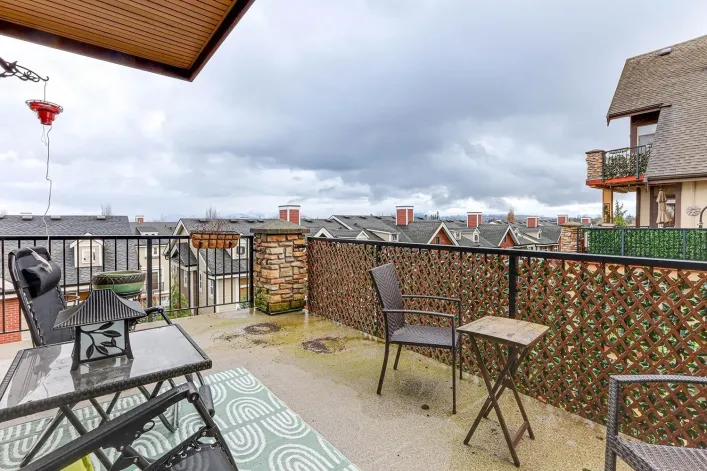 404 8328 207A STREET, Langley