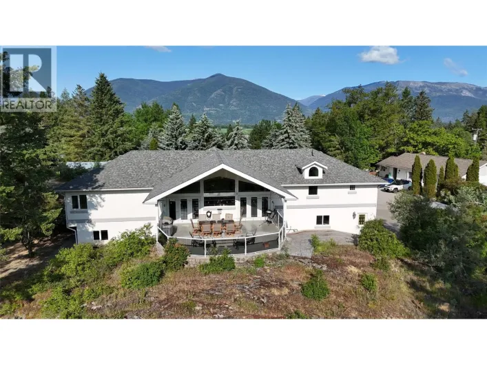404 Ash Road, Creston