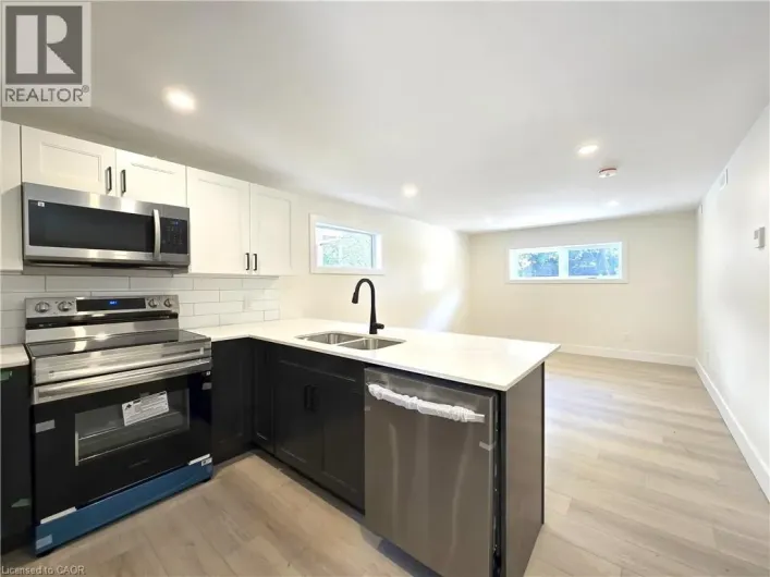 404 FOREST HILL Drive Unit# 2, Kitchener