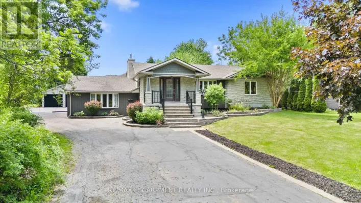 404 HAMILTON DRIVE, Hamilton