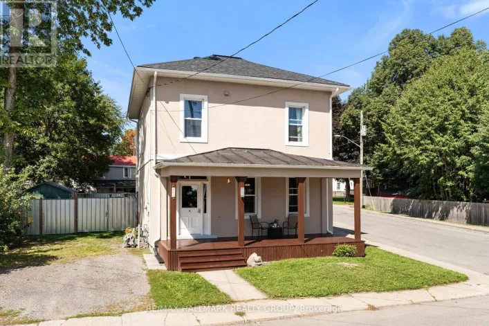 404 HENRY STREET W, Prescott