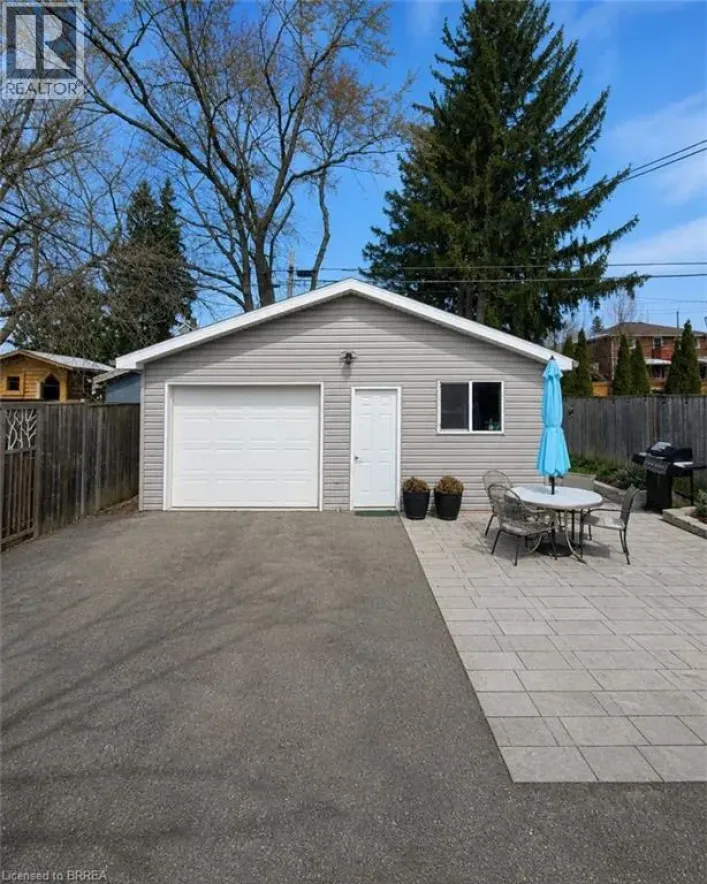 404 NELSON Street Unit# GARAGE, Brantford