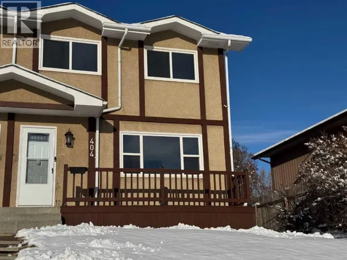 404 Pinehill Road NE, Calgary