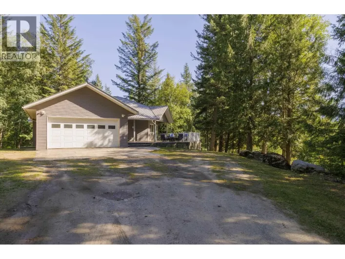 4040 MOUNTAIN VIEW ROAD, McBride