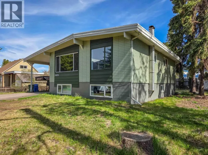 4048 4TH AVENUE, Smithers