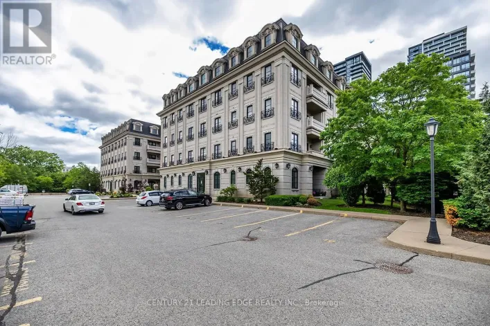 405 - 1 VERCLAIRE GATE, Markham