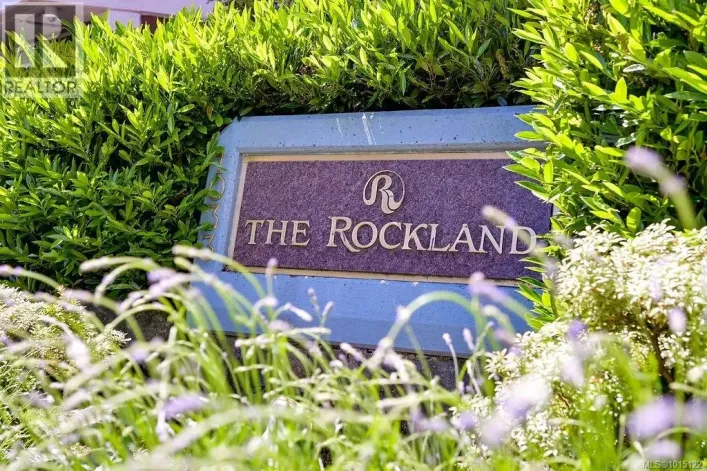 405 1033 Belmont Ave, Victoria