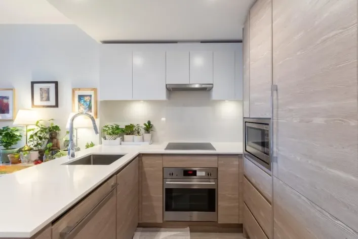 405 13655 FRASER HIGHWAY, Surrey