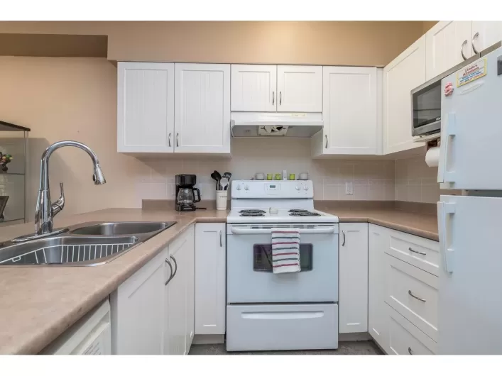 405 16068 83 AVENUE, Surrey