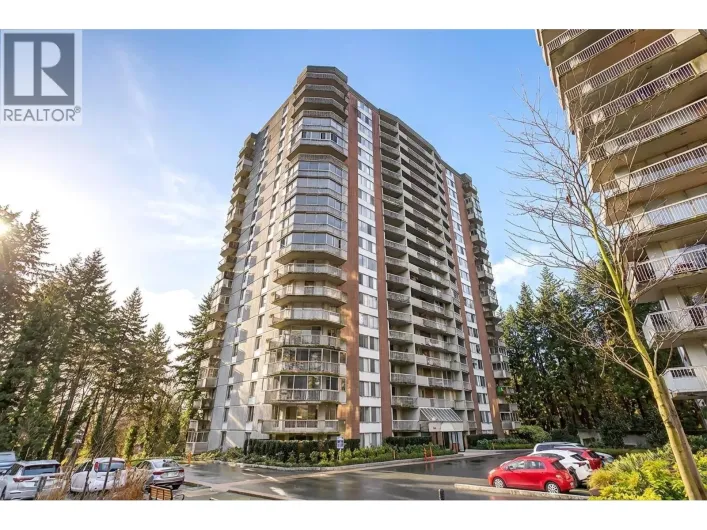 405 2024 FULLERTON AVENUE, North Vancouver