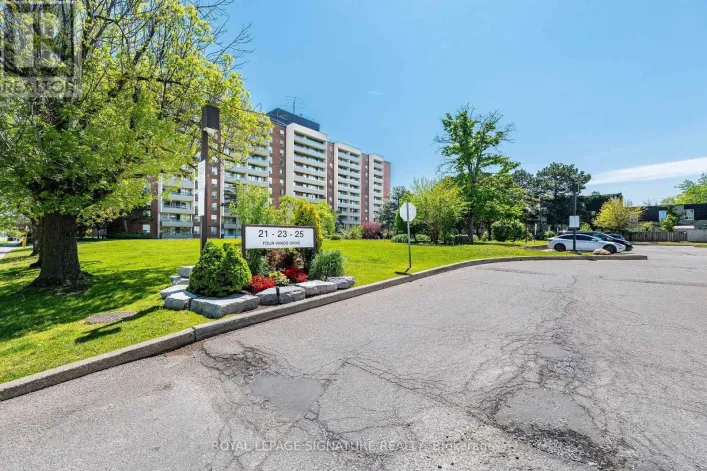 405 - 25 FOUR WINDS DRIVE, Toronto