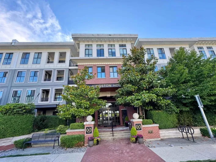 405 3323 151 STREET, Surrey