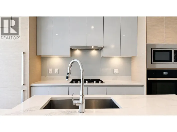 405 3538 SAWMILL CRESCENT, Vancouver