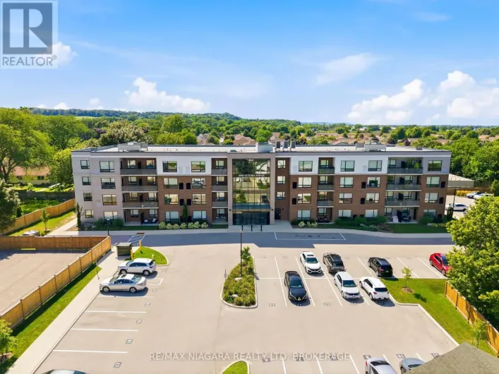 405 - 3998 VICTORIA AVENUE, Lincoln