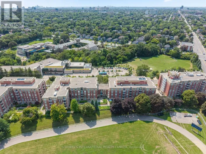 405 - 485 ROSEWELL AVENUE, Toronto