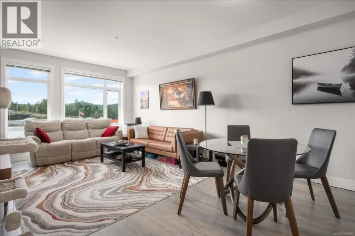 405 6540 Metral Dr, Nanaimo