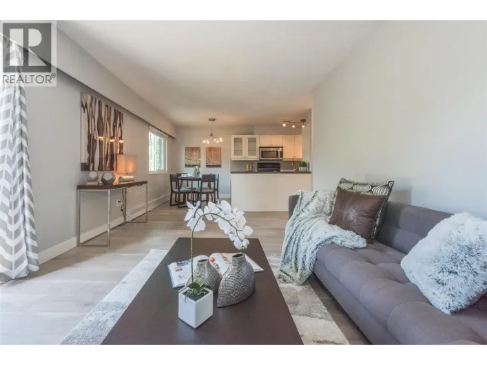 405 711 E 6TH AVENUE, Vancouver